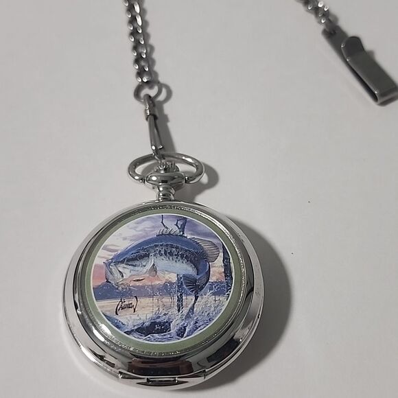 Al Agnew Bass Quartz Men's Pocket Watch WITH Chain Silver Tone - Picture 2 of 4
